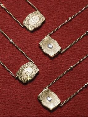 SPURWEST ✨ petite gold C Initial belt buckle, Gem Accent on back side - Pendant